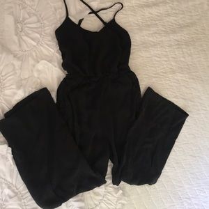 Crisscross strap Romper ✨